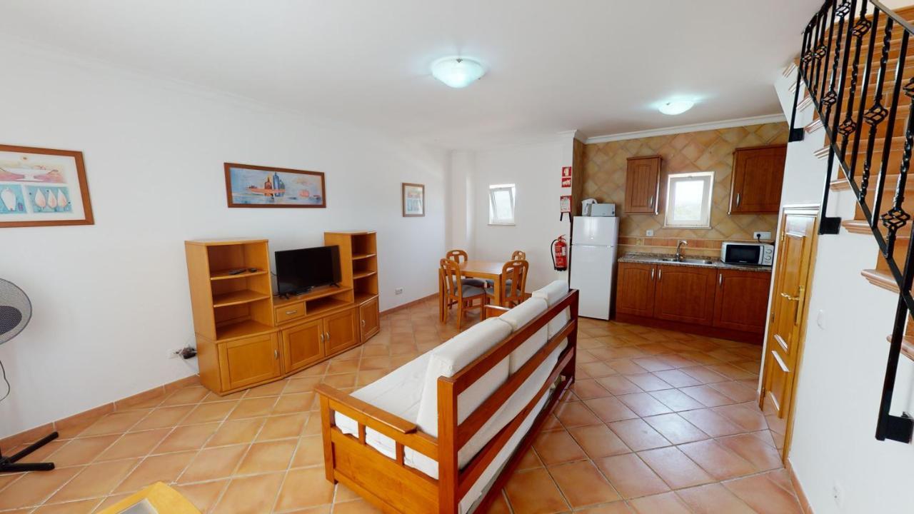 Monte Dos Avos Village - Pet Friendly Guest house